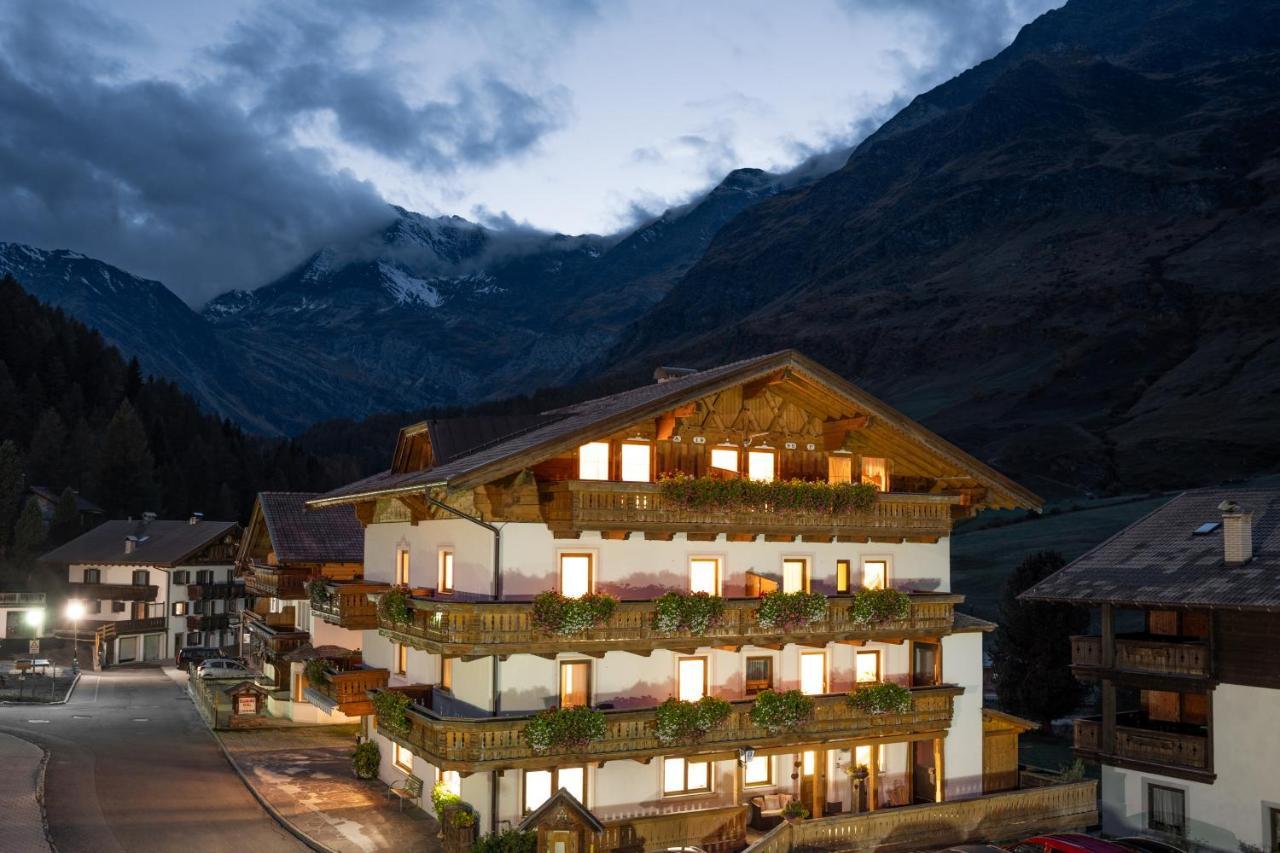 Hotel Das Lisann Pfelders Exterior photo