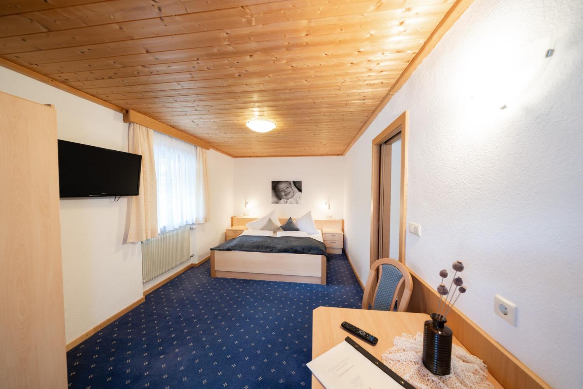 Hotel Das Lisann Pfelders Exterior photo